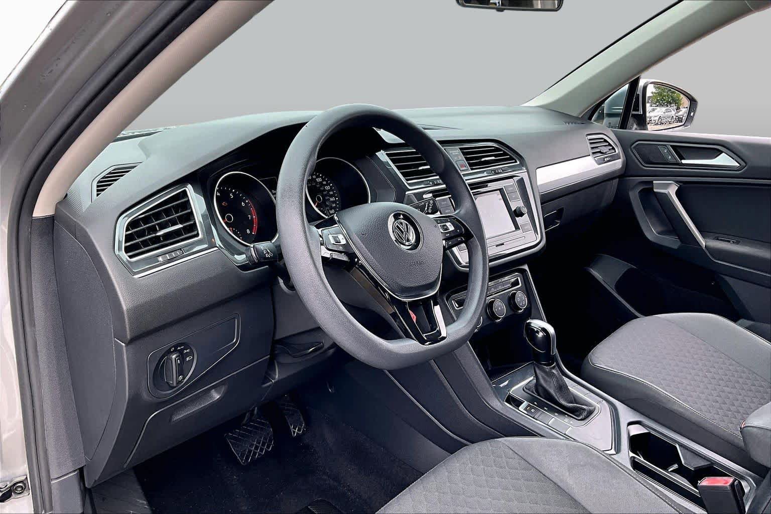 Used 2021 Volkswagen Tiguan S FWD image 15