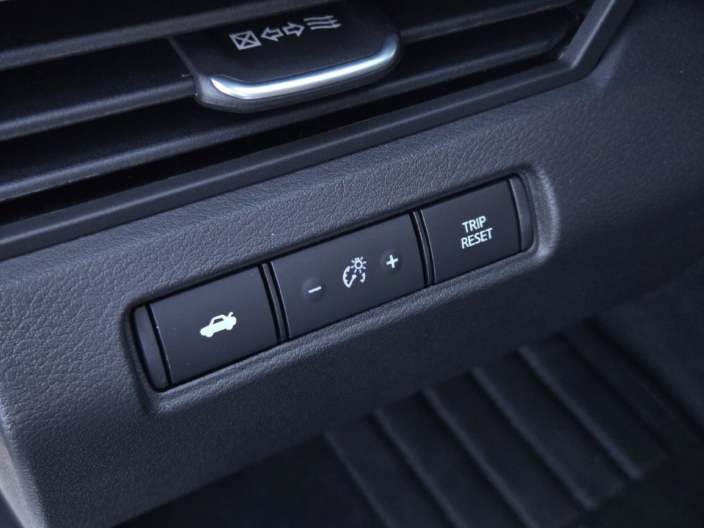 New 2026 Nissan Altima 2.5 SV FWD image 16