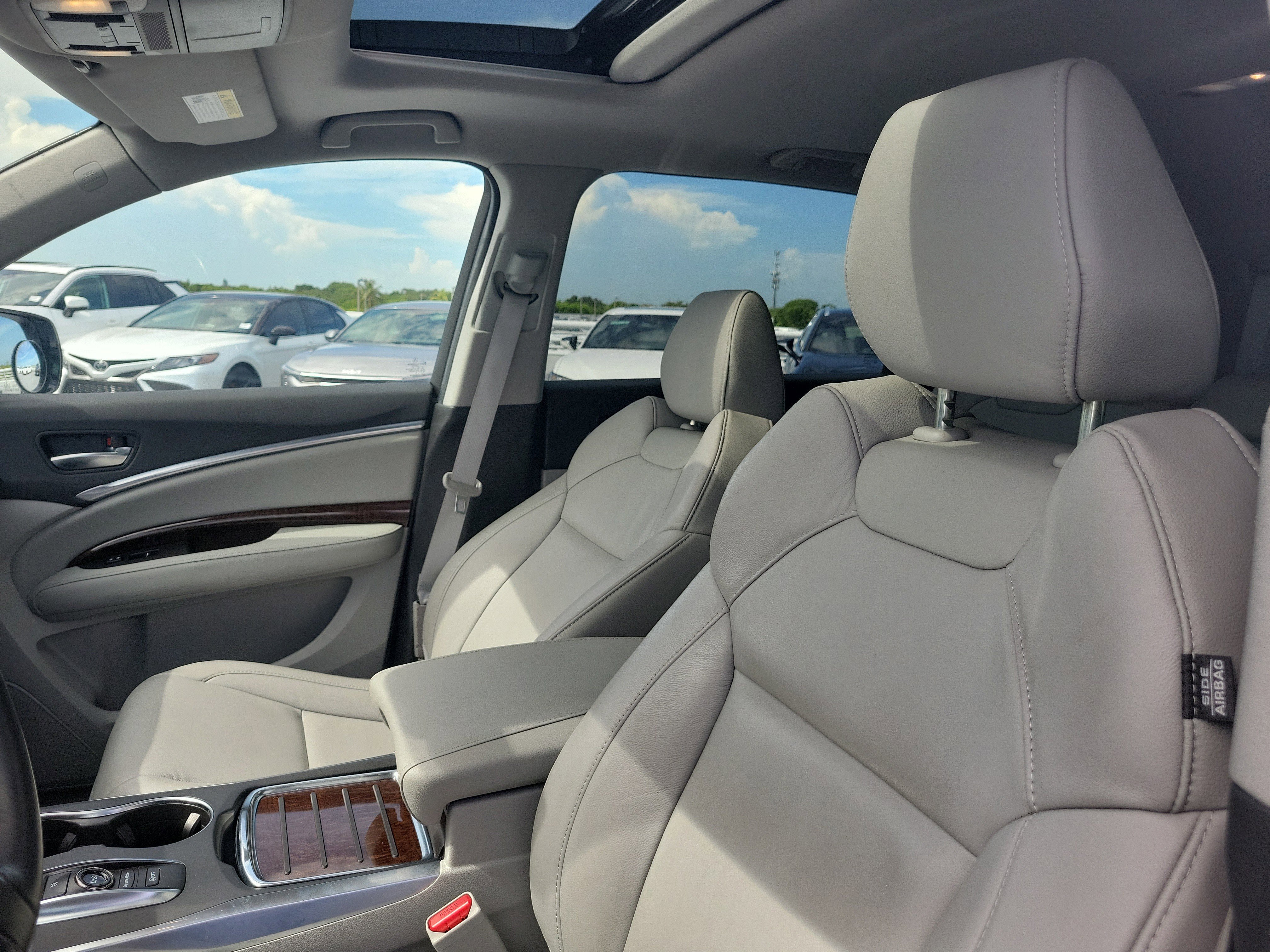 Used 2020 Acura MDX FWD image 23