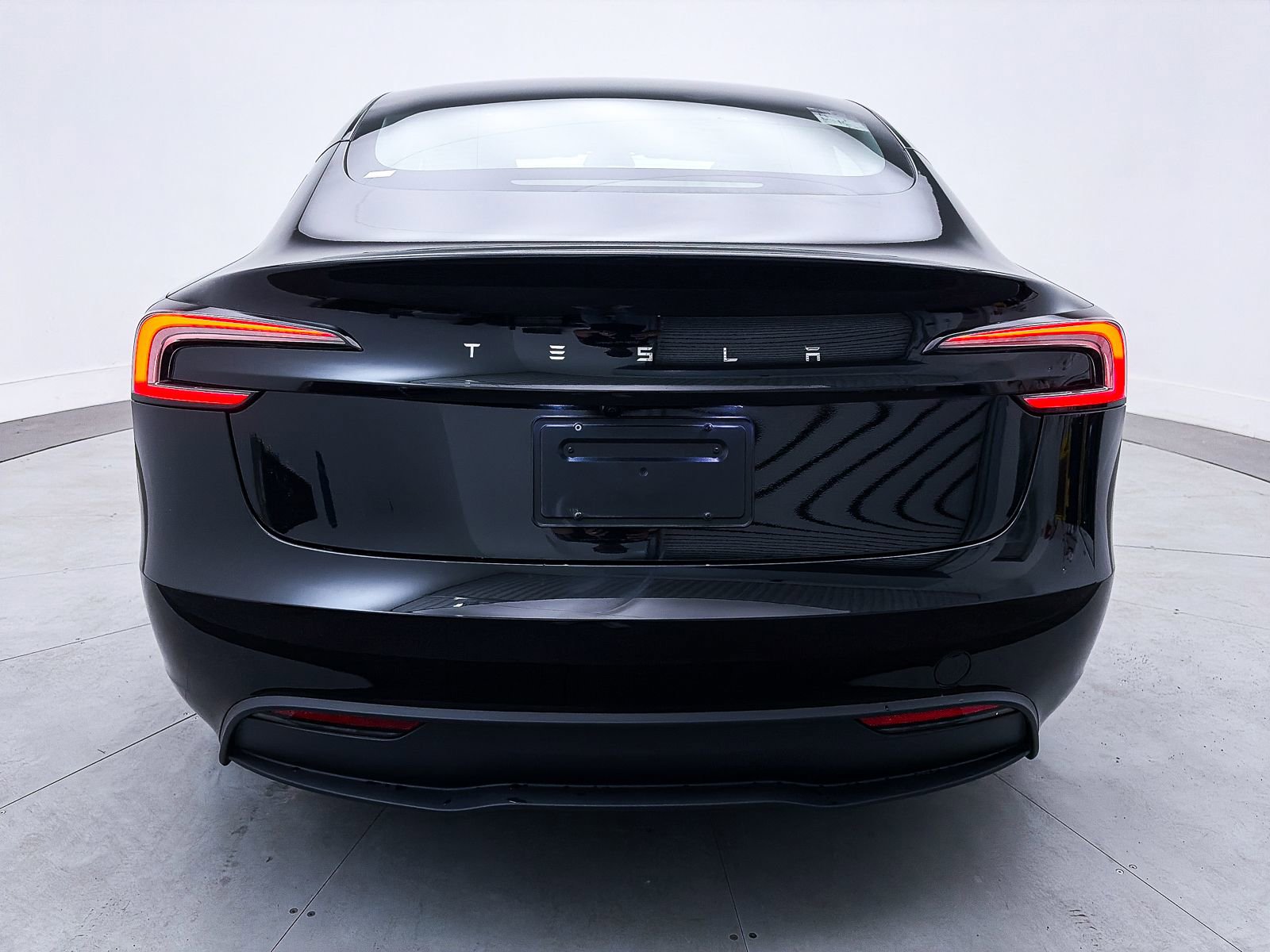 Used 2025 Tesla Model 3 Long Range image 13