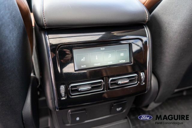 Used 2024 Lincoln Aviator Reserve w/ Equipment Group 201A image 14