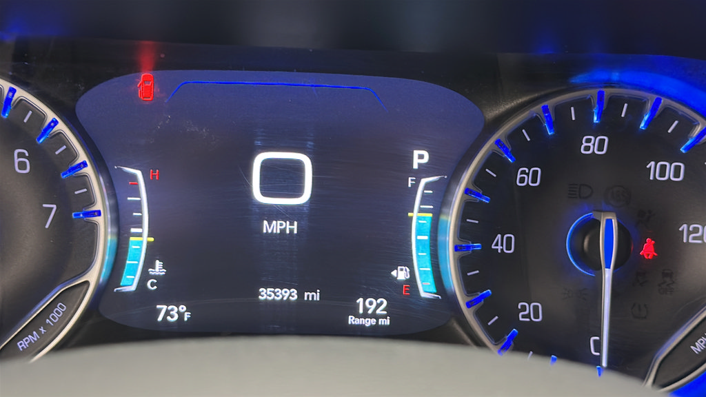Used 2024 Chrysler Pacifica Touring-L FWD image 16