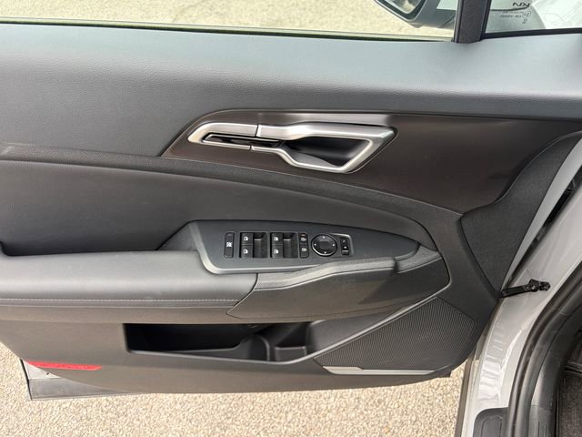 Certified 2026 Kia Sportage EX FWD image 7