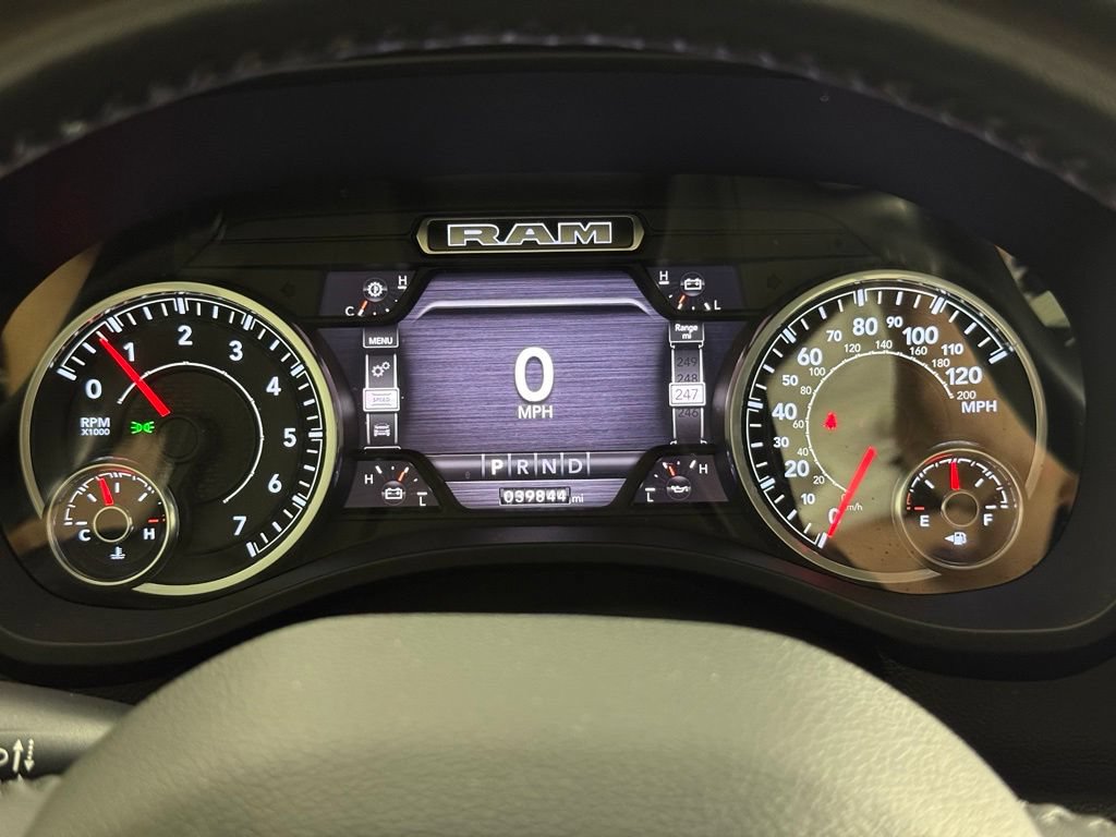 Used 2022 RAM 1500 Laramie AWD/4WD image 25
