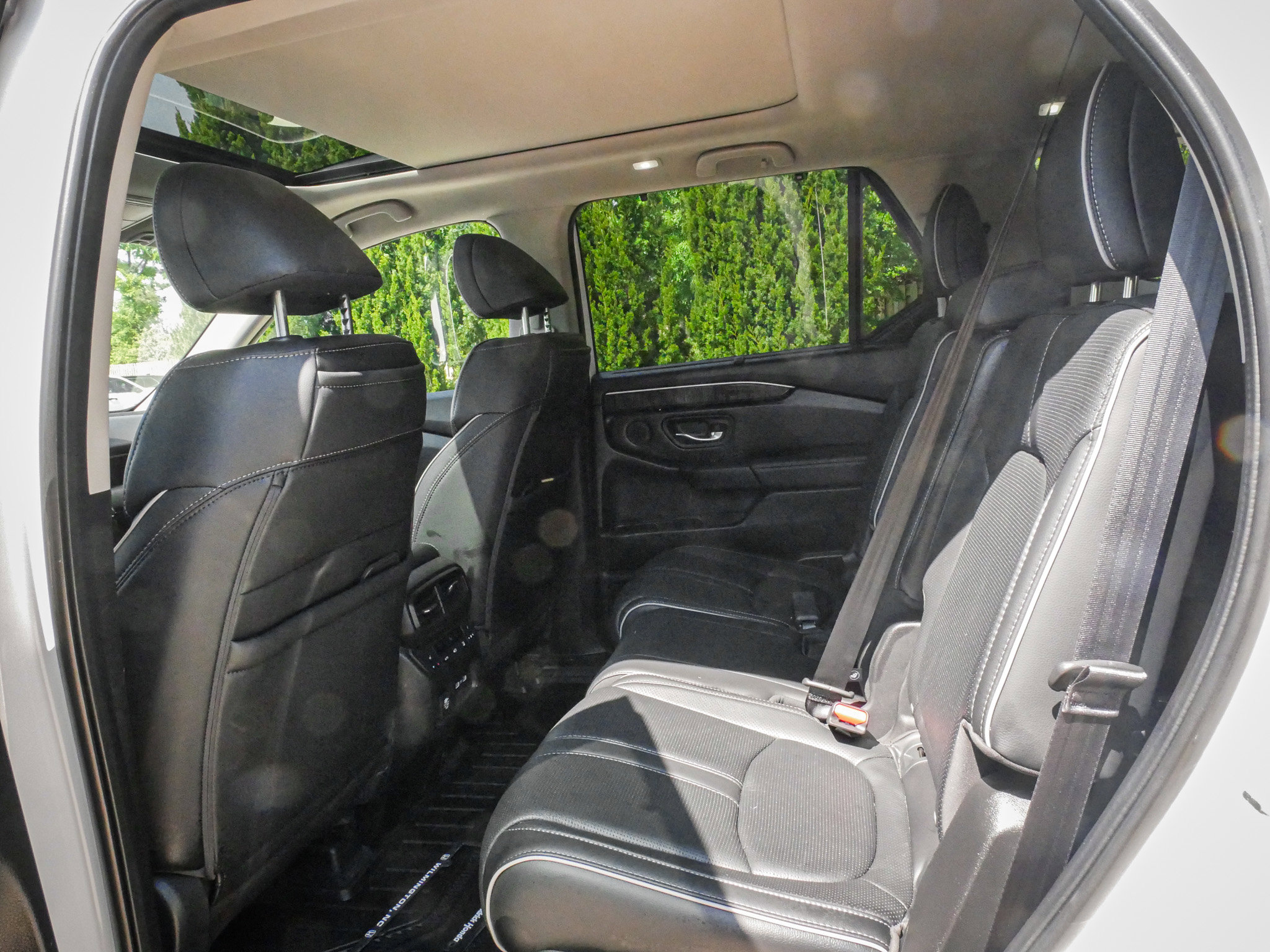 Used 2023 Honda Pilot Elite image 8