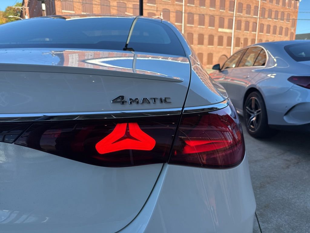 New 2026 Mercedes-Benz E 350 4MATIC Sedan image 7