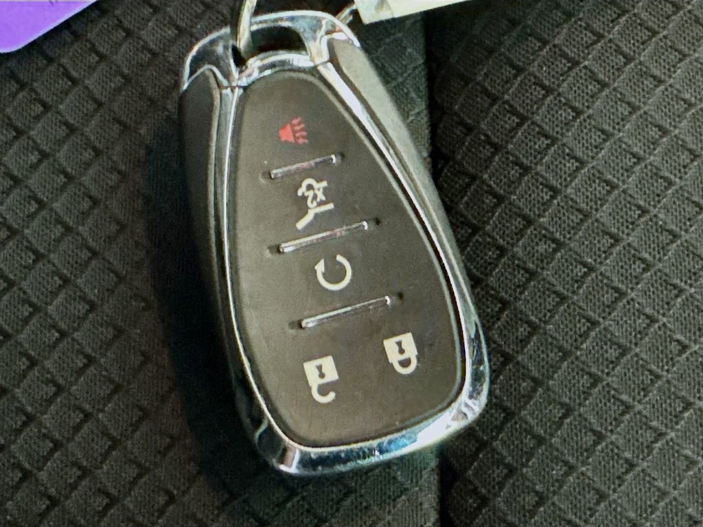 Used 2021 Chevrolet TrailBlazer RS w/ Sun and Liftgate Package image 36