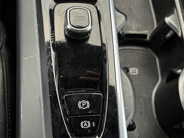 Used 2024 Volvo S60 B5 Plus image 34