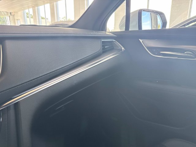 Certified 2024 Cadillac XT5 Luxury w/ LPO, Floor Liner Package AWD/4WD image 73