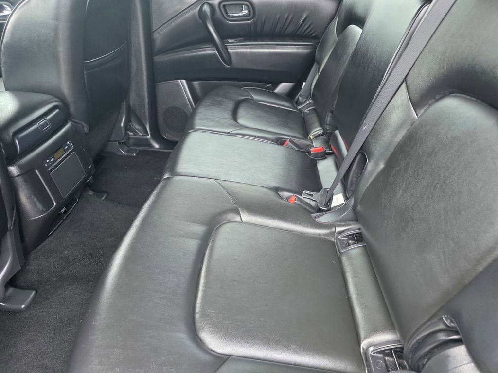 Used 2023 Nissan Armada SV image 15