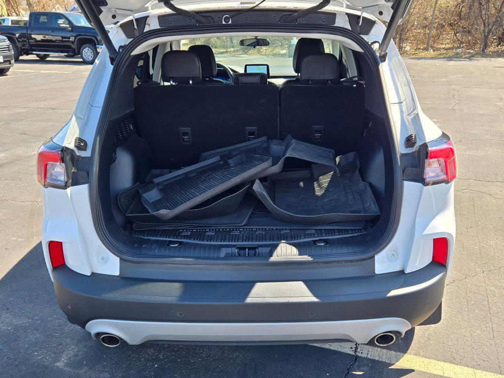 Used 2022 Ford Escape SEL w/ Technology Package image 13