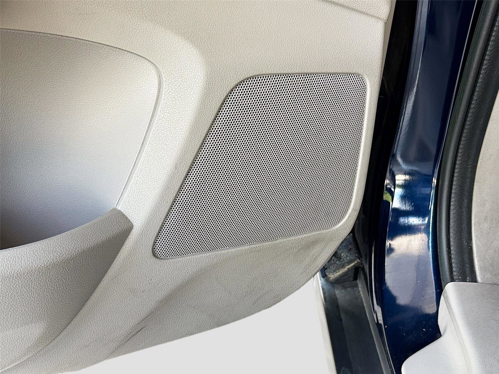 Used 2015 Honda Odyssey EX-L image 18