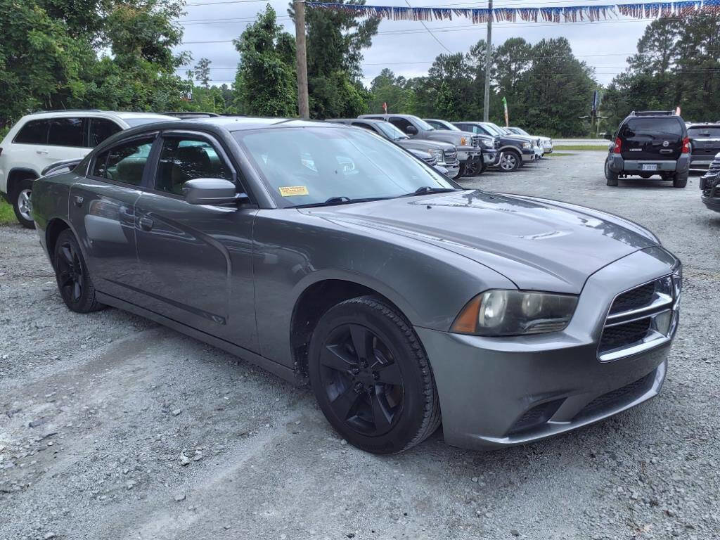 Used 2012 Dodge Charger SE RWD image 1