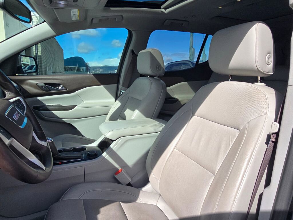 Used 2017 GMC Acadia SLT image 23