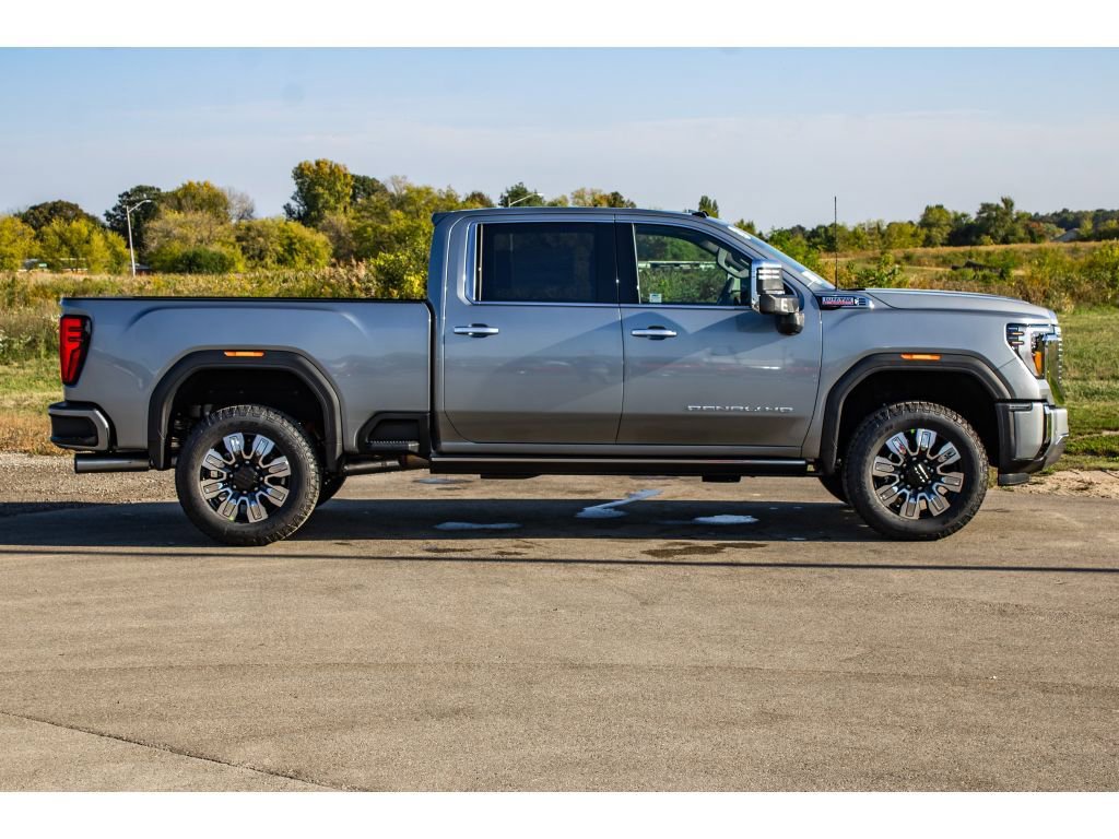 New 2026 GMC Sierra 3500 Denali w/ Denali Reserve Package image 48