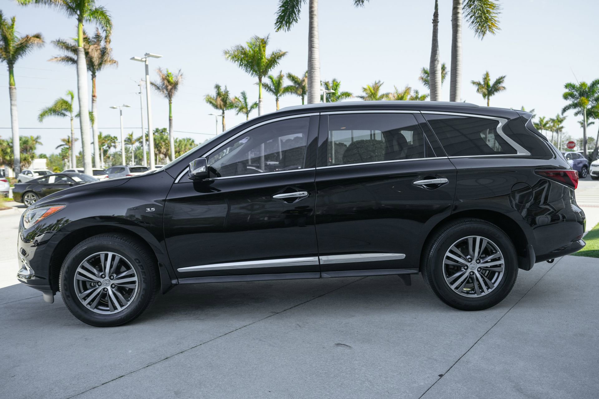 Used 2020 INFINITI QX60 Luxe w/ Essential Package image 23