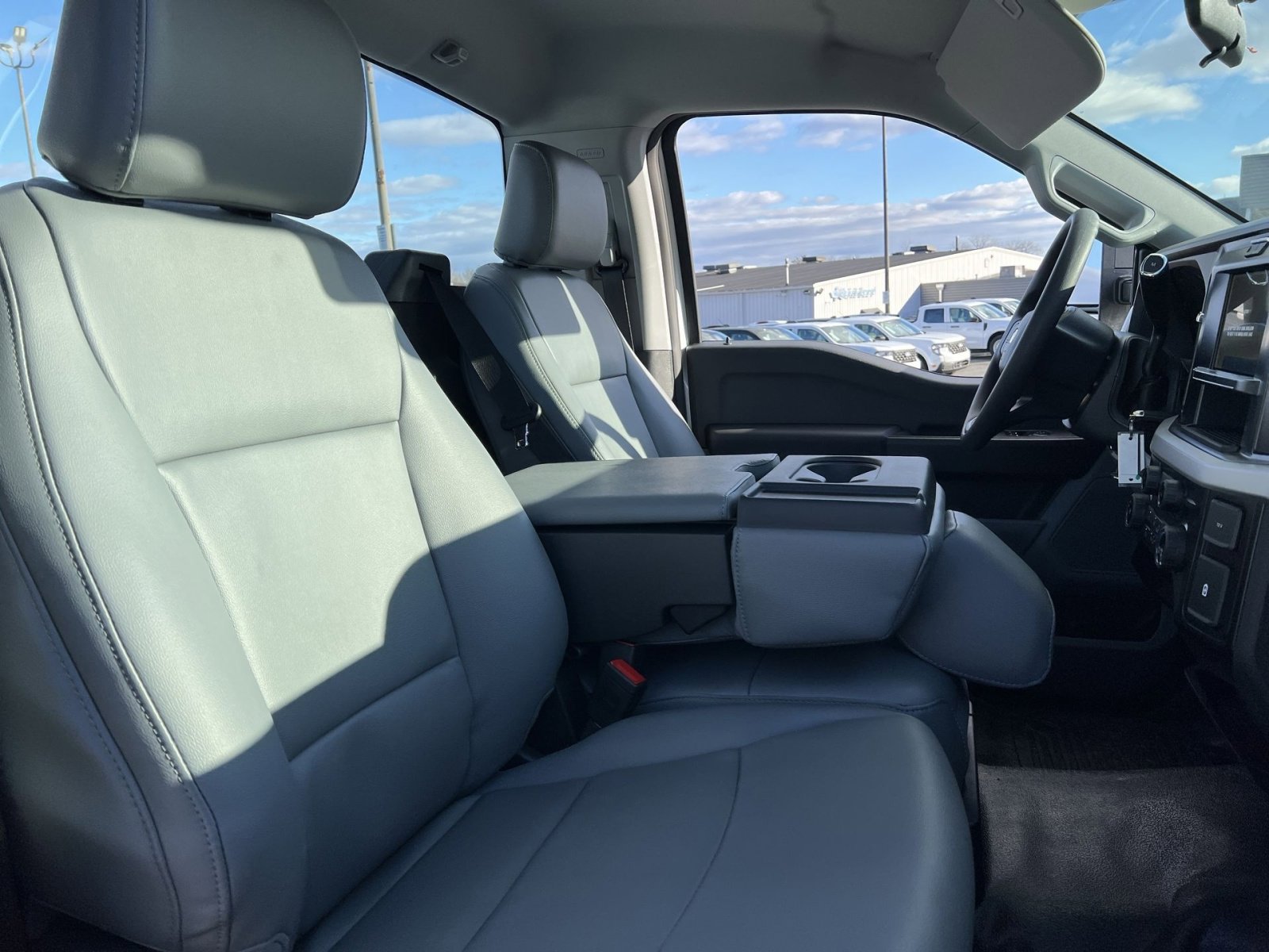 New 2026 Ford F250 XL w/ FX4 Off-Road Package image 23