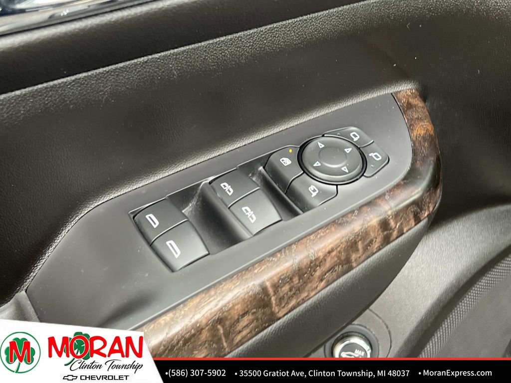 Certified 2022 GMC Acadia Denali w/ GMC Pro Grade Package AWD/4WD image 18