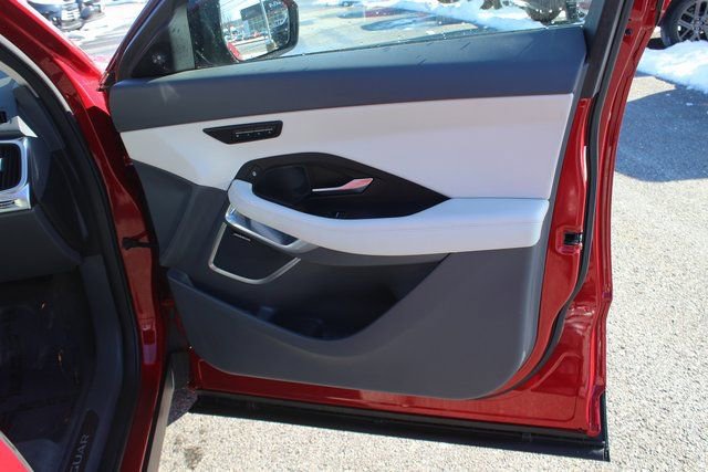 Used 2020 Jaguar E-PACE SE image 30