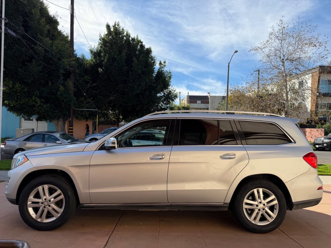 Used 2016 Mercedes-Benz GL 450 4MATIC w/ Premium I Package image 8