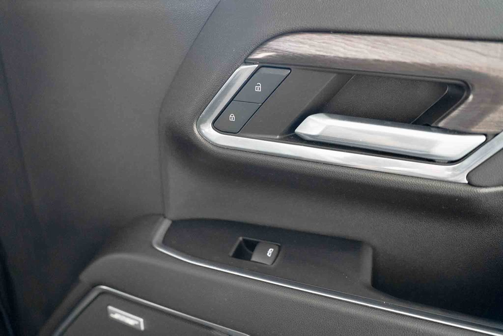 Used 2024 Chevrolet Silverado 2500 LTZ w/ LTZ Plus Package image 44