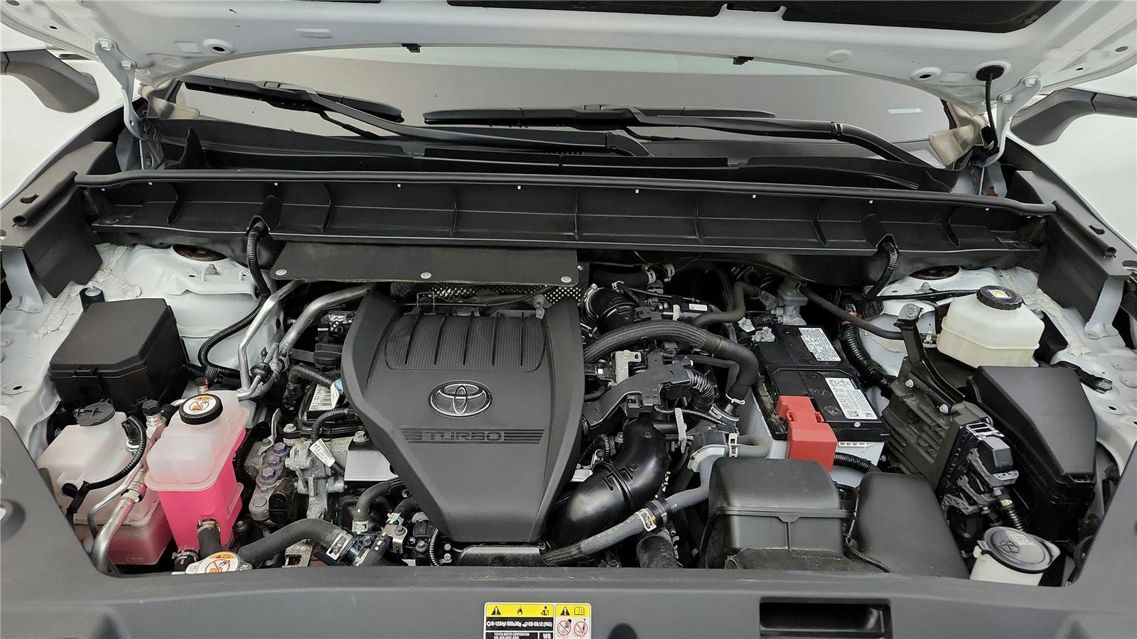 Certified 2023 Toyota Highlander XLE image 15