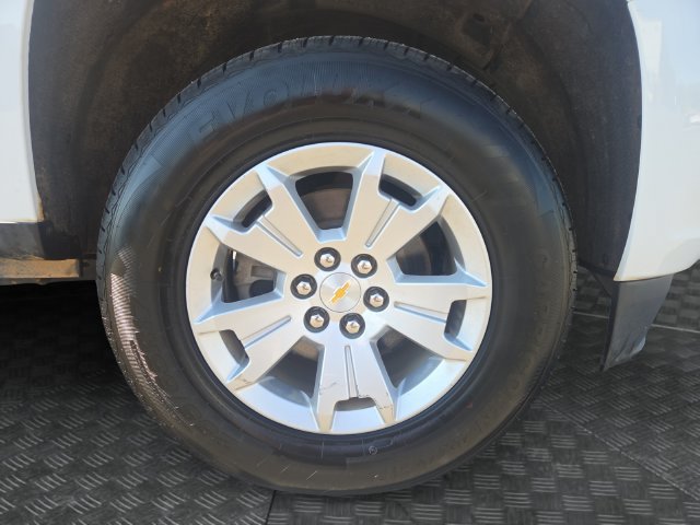 Used 2022 Chevrolet Colorado LT w/ Fleet Safety Package RWD image 38
