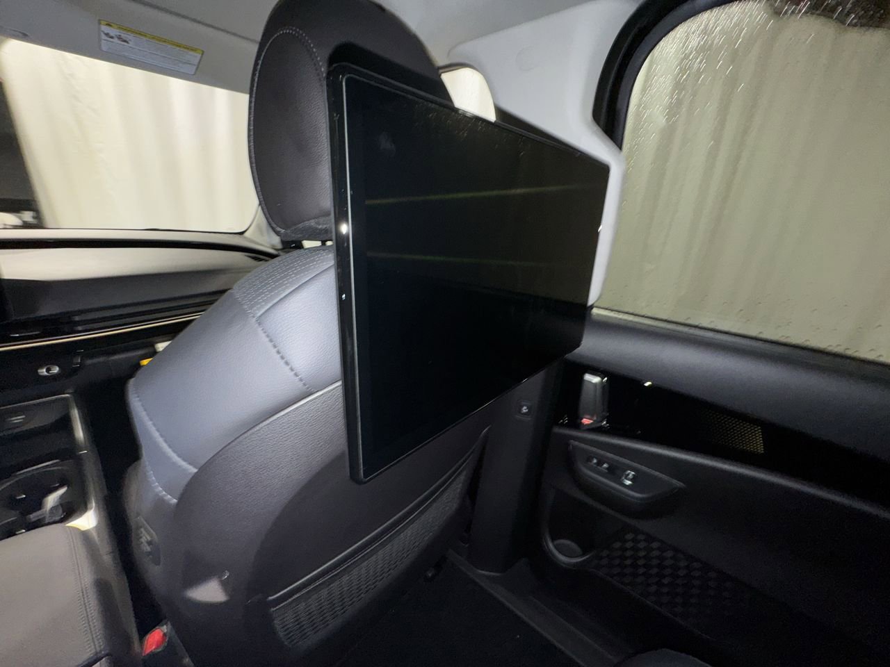 New 2026 Kia Carnival SX Prestige image 30