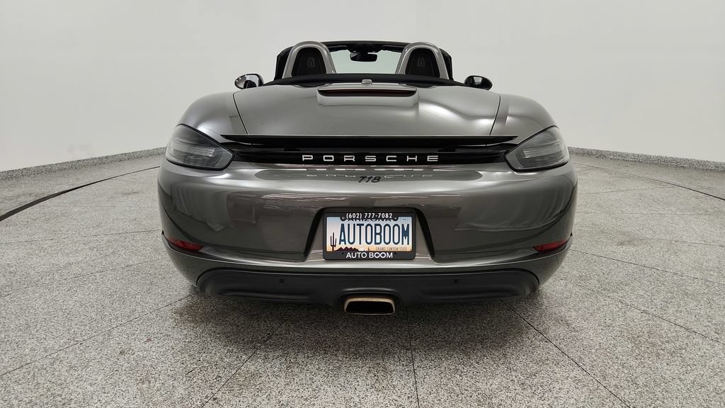Used 2022 Porsche 718 Boxster RWD image 18