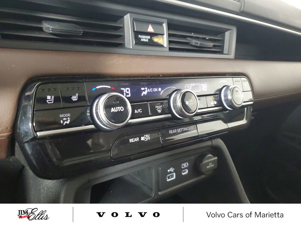 Used 2025 Honda Pilot Elite image 32