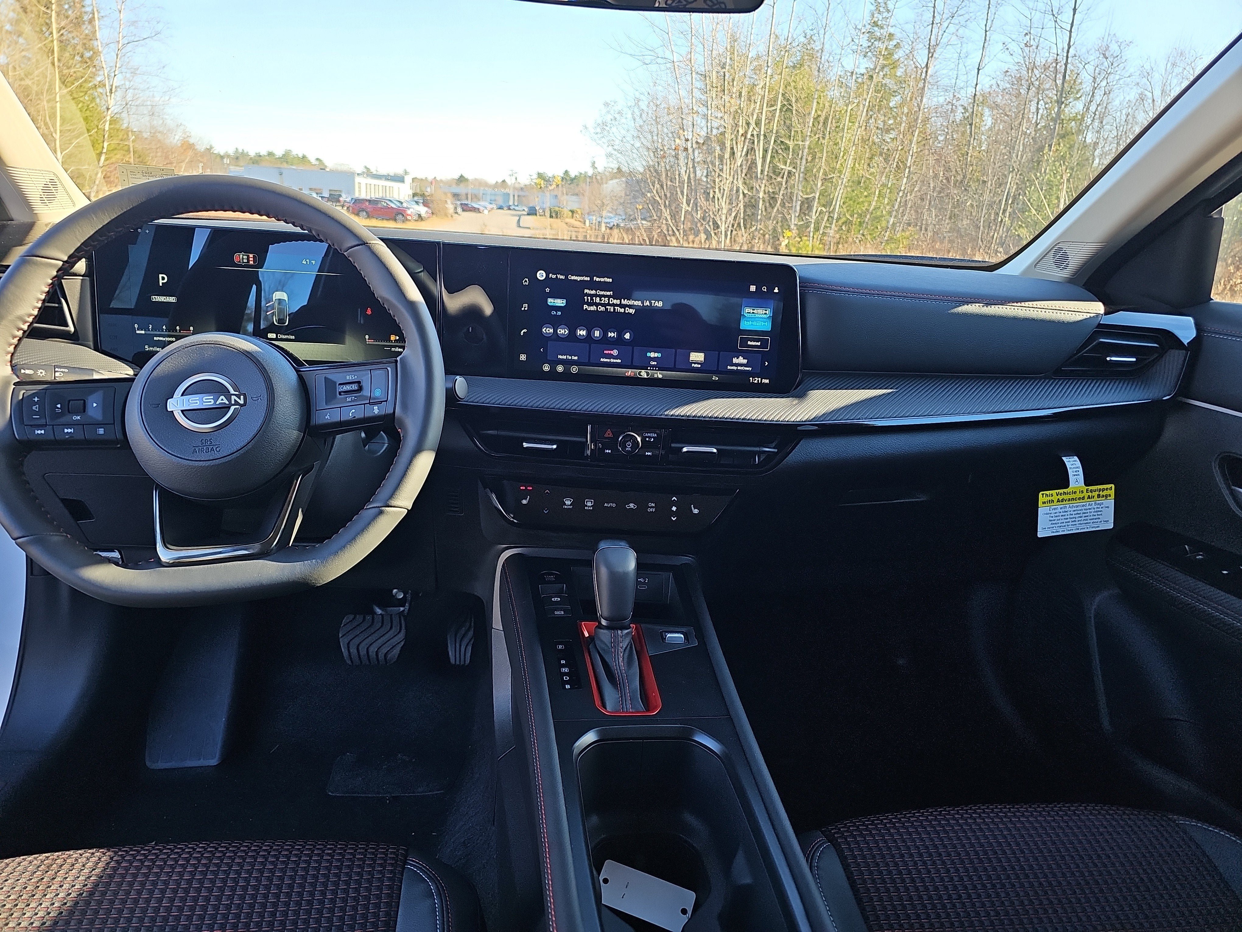 New 2026 Nissan Kicks SR w/ Cold Weather Package AWD/4WD image 3