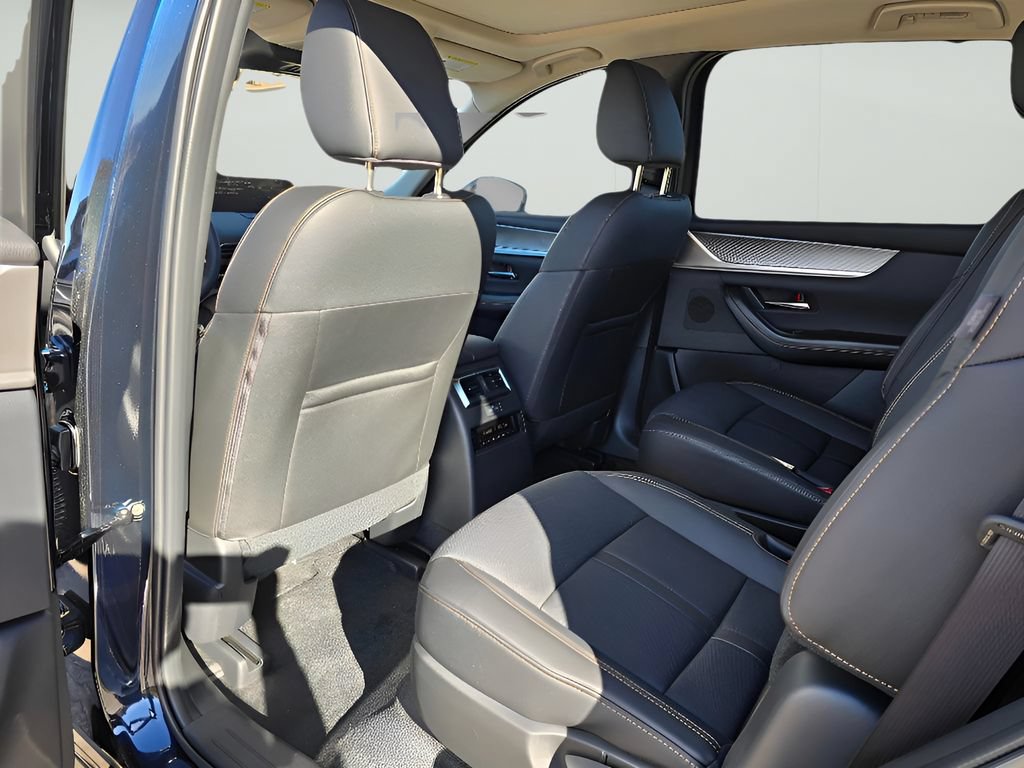New 2025 MAZDA CX-90 Plug-In Hybrid w/Premium Sport AWD/4WD image 15