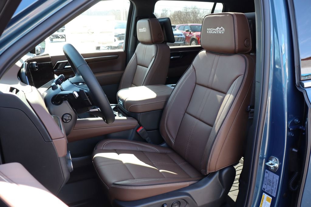 New 2026 Chevrolet Suburban High Country image 13