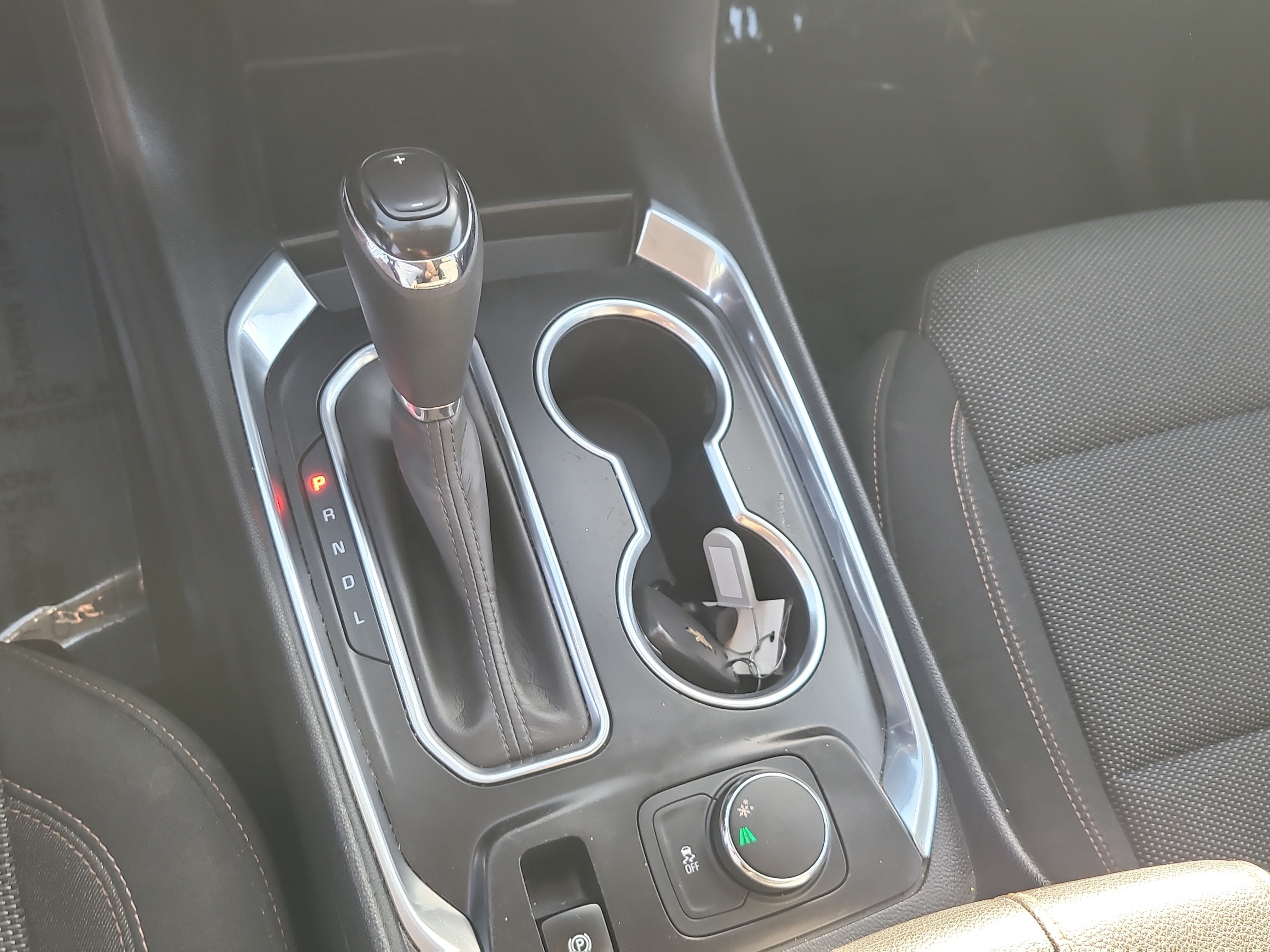 Used 2020 Chevrolet Traverse LS FWD image 26