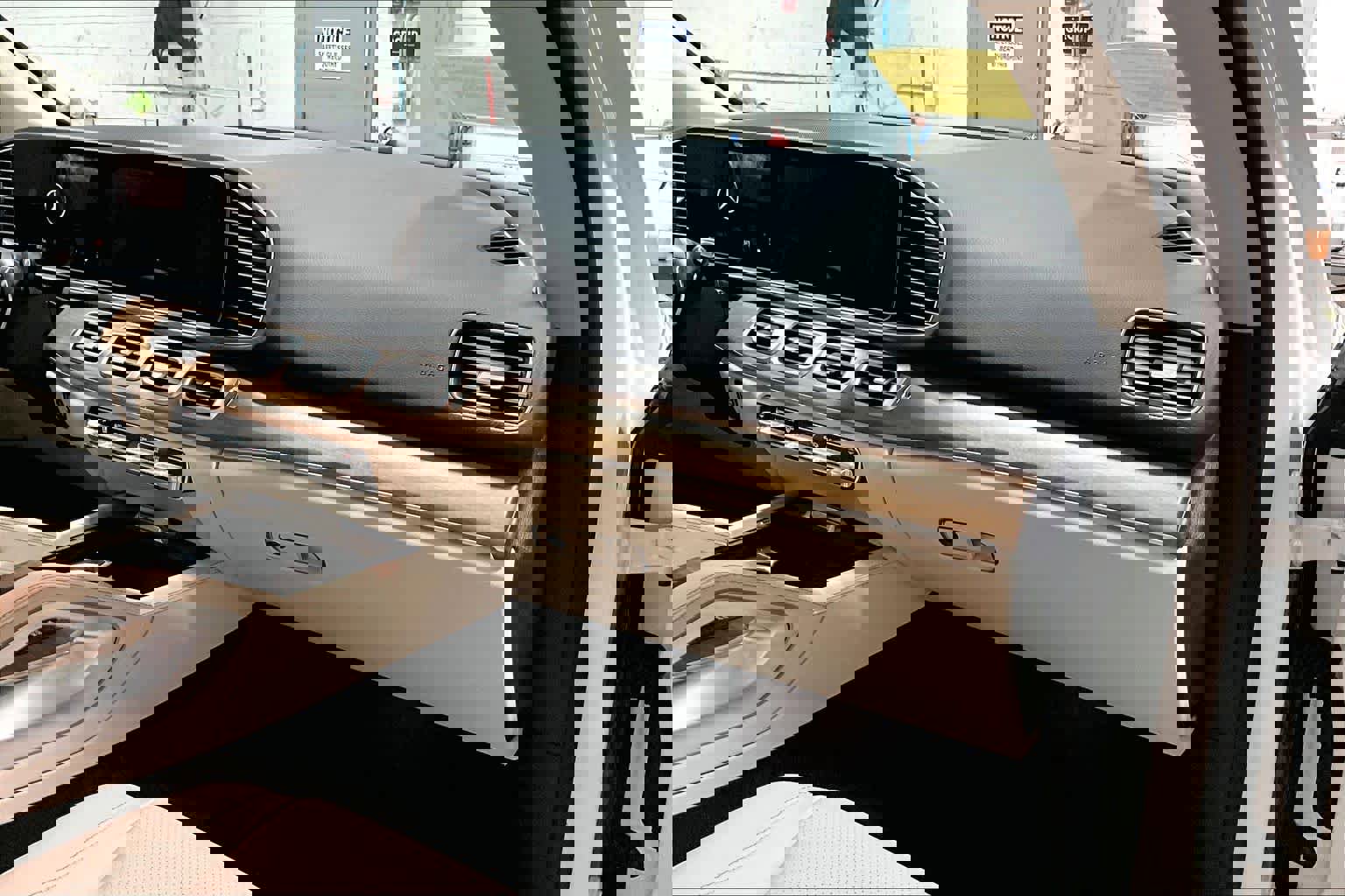 Used 2026 Mercedes-Benz GLE 450e 4MATIC image 19