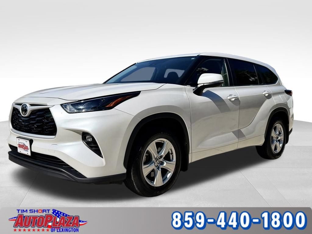Used 2025 Toyota Highlander LE
