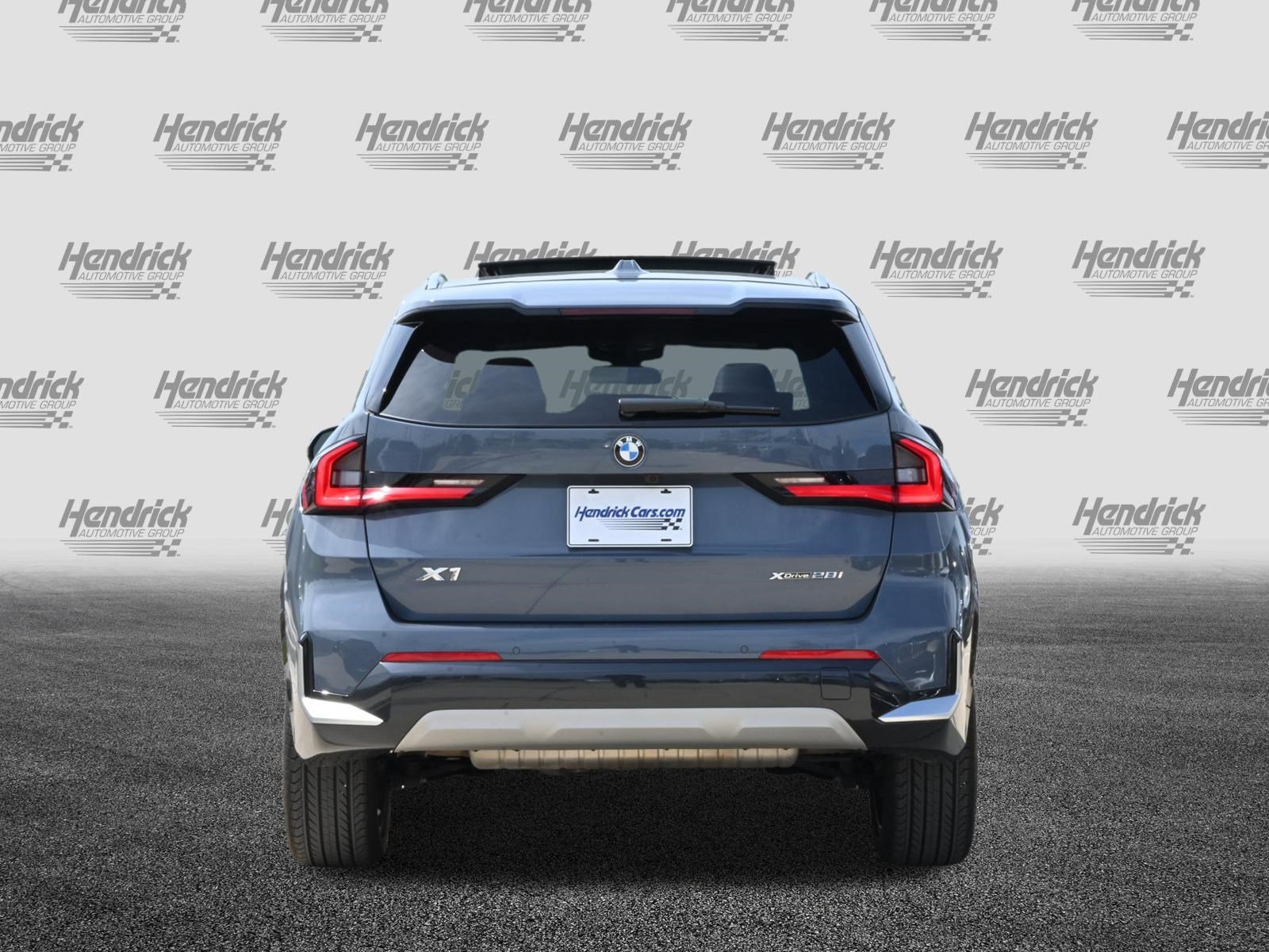 Used 2025 BMW X1 xDrive28i AWD/4WD image 8