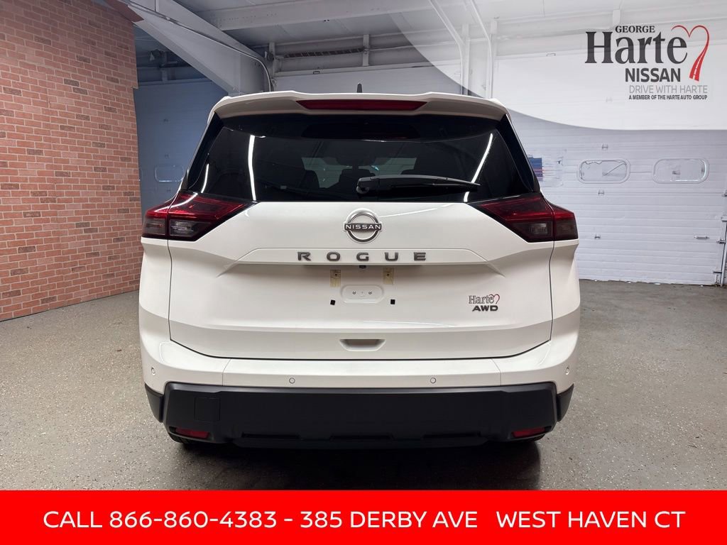 Certified 2024 Nissan Rogue S image 5
