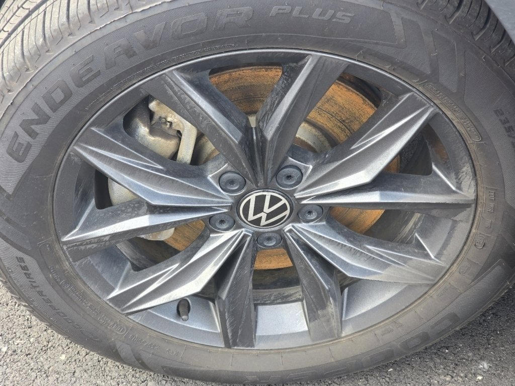 Used 2023 Volkswagen Tiguan SE image 31
