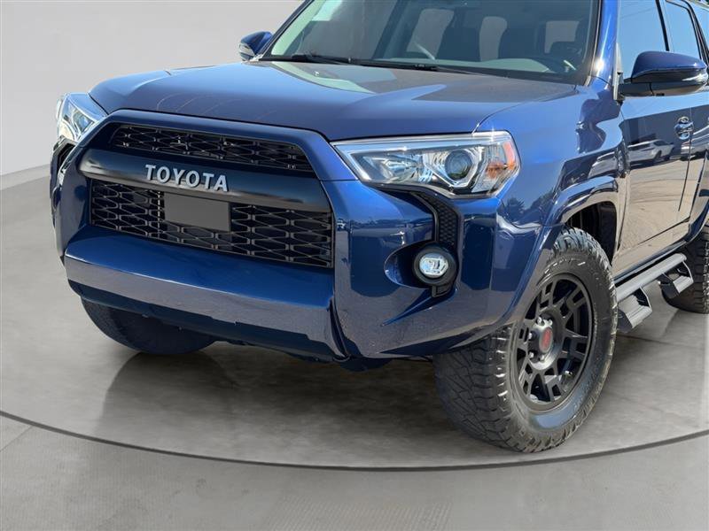 Used 2021 Toyota 4Runner SR5 Premium w/ Moonroof Package RWD image 5