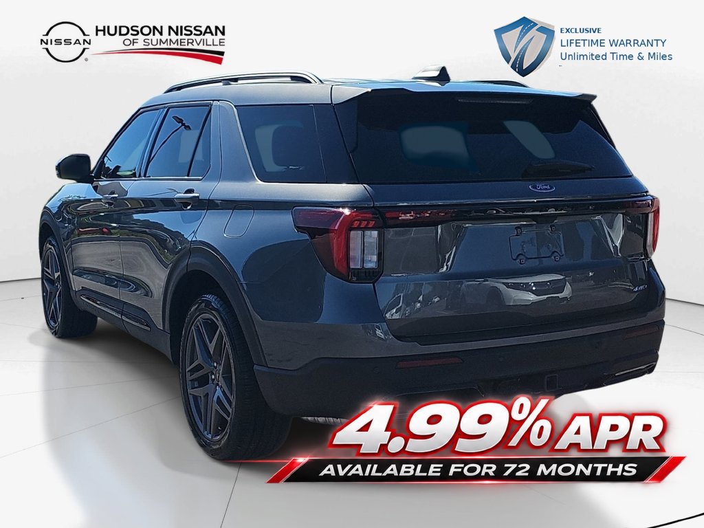Used 2026 Ford Explorer ST-Line w/ ST-Line Street Pack AWD/4WD image 9