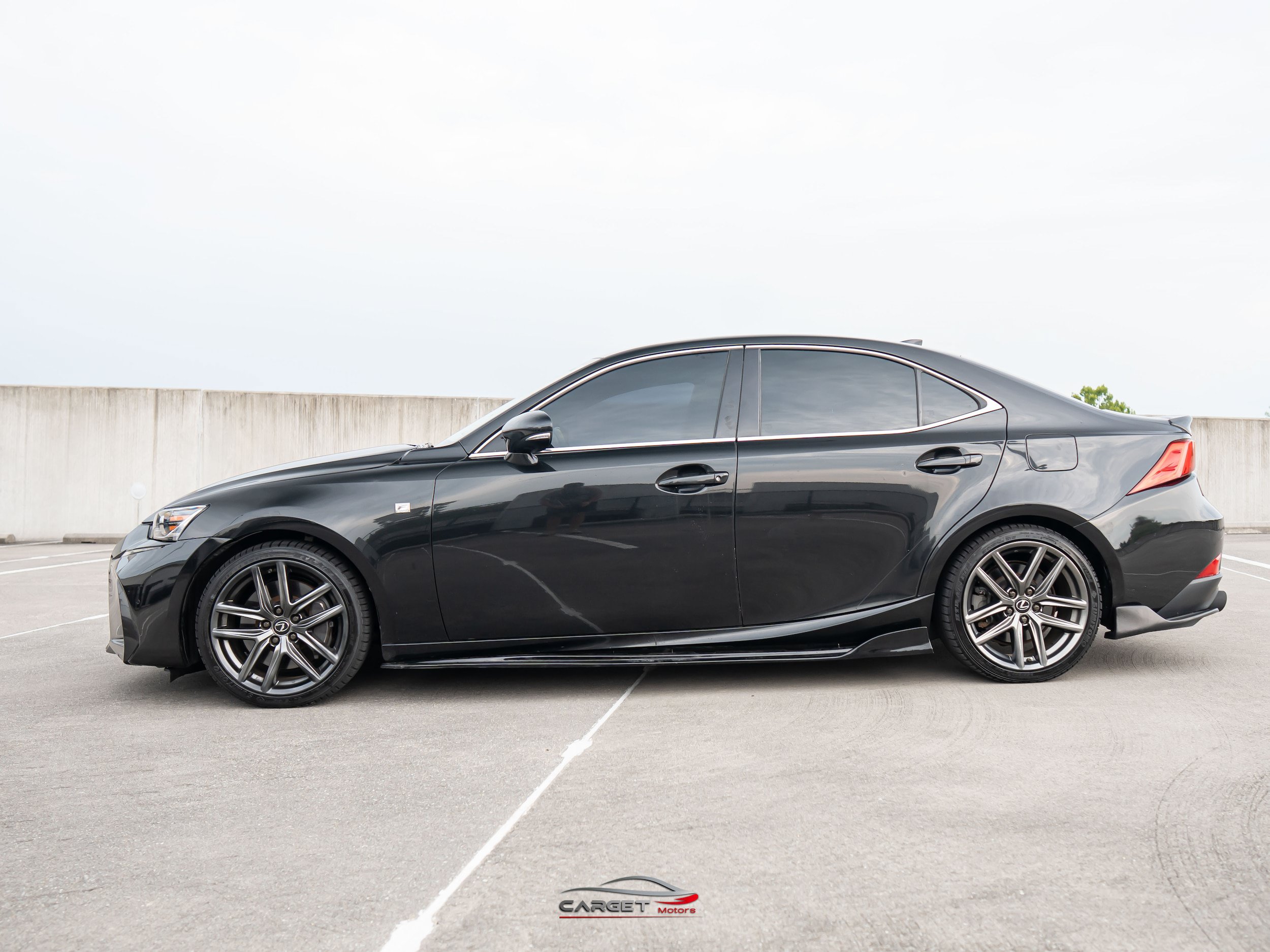 Used 2019 Lexus IS 350 F Sport w/ F Sport Package RWD image 4