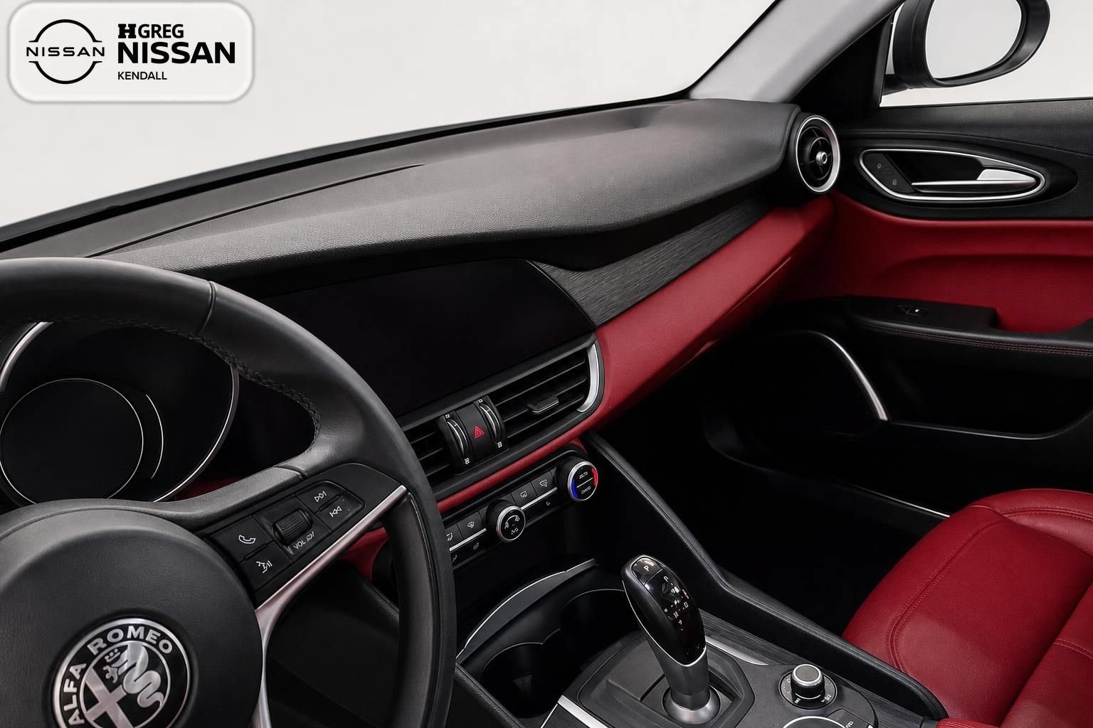 Used 2019 Alfa Romeo Giulia AWD image 9