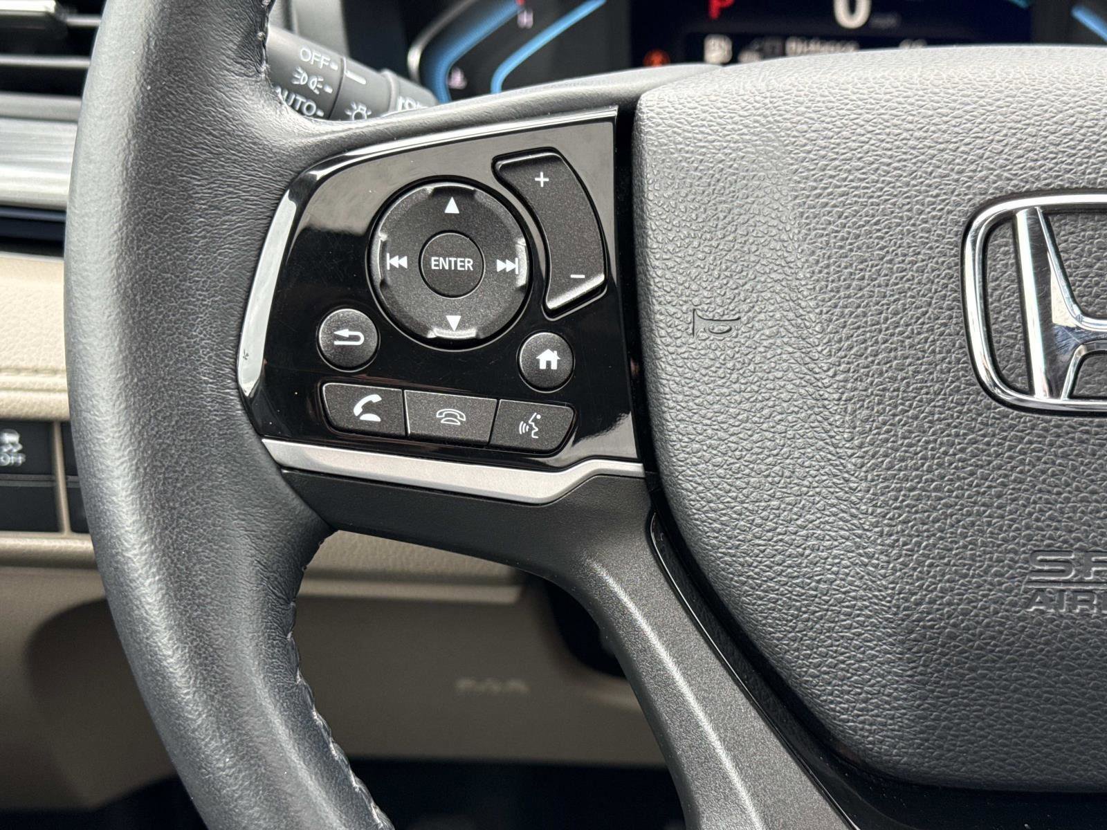 Used 2023 Honda Odyssey Elite image 9