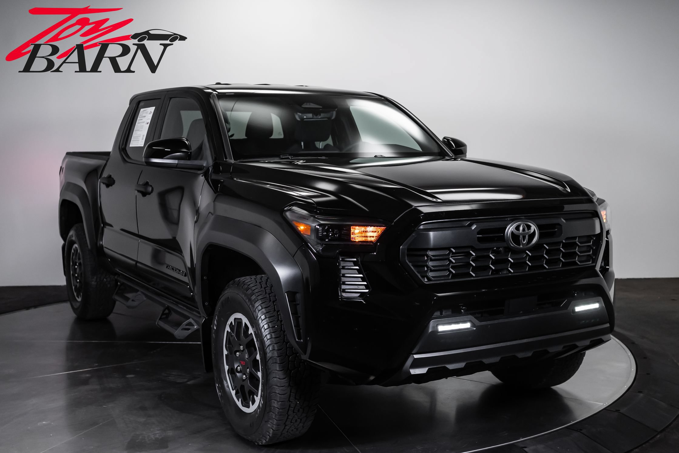 Used 2025 Toyota Tacoma TRD Off-Road AWD/4WD image 7
