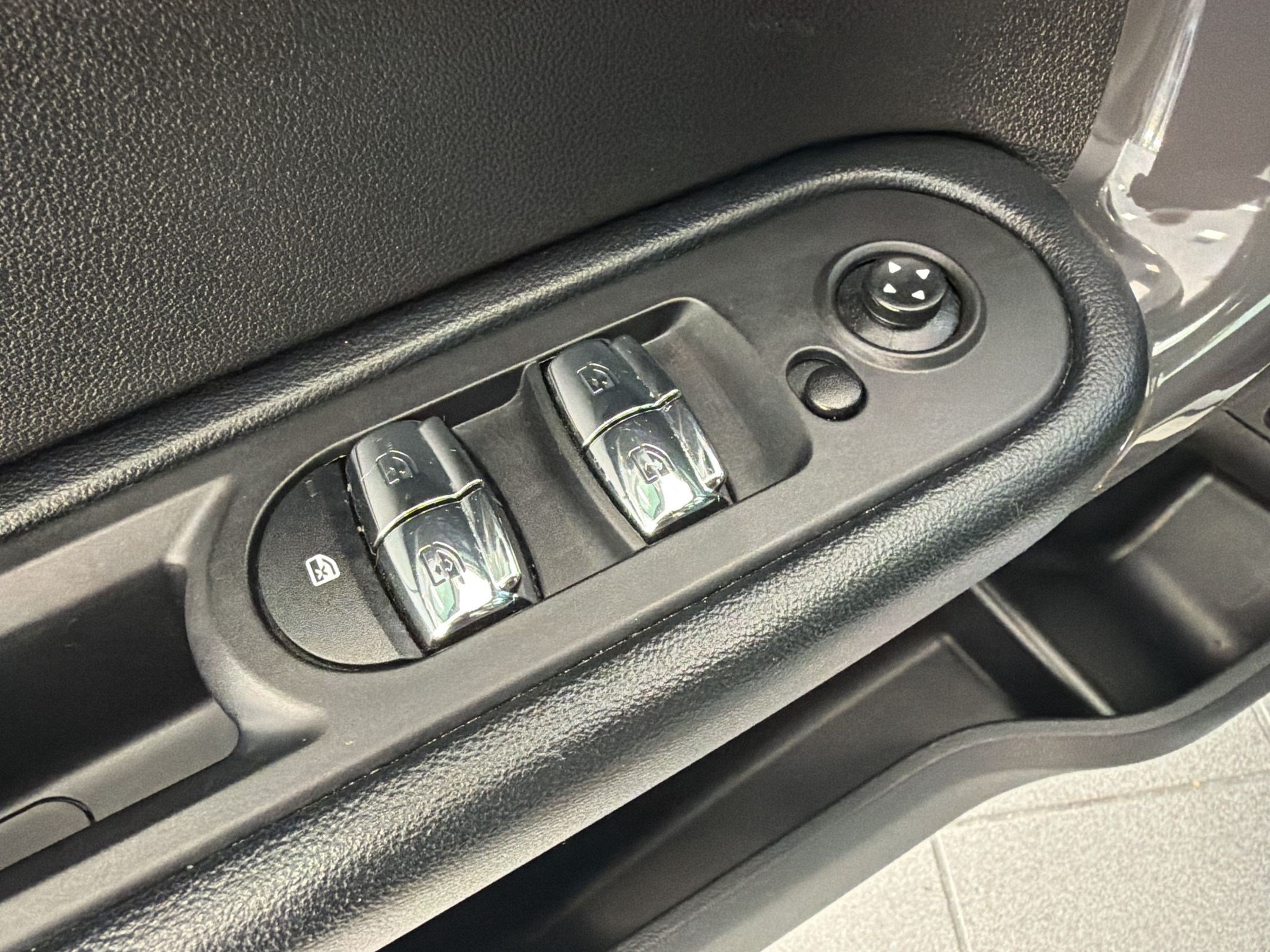 Used 2020 MINI Cooper Countryman S FWD image 15