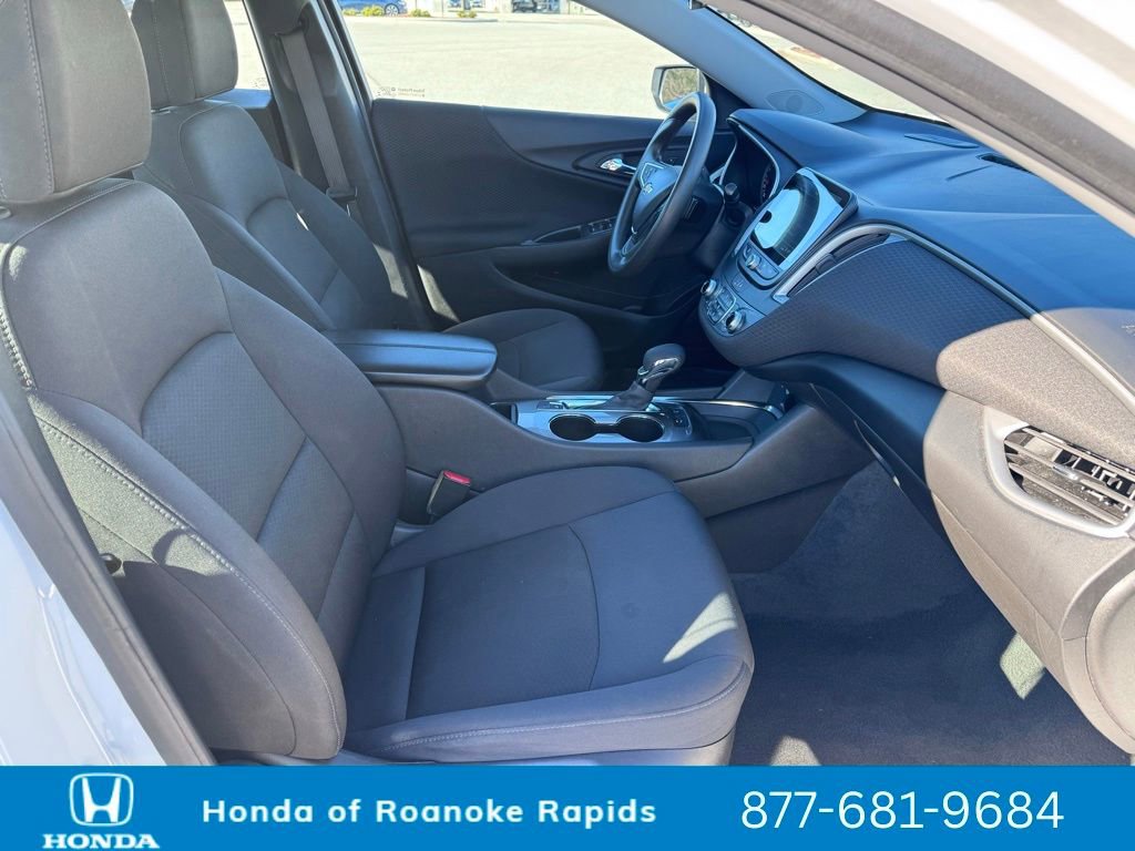 Used 2024 Chevrolet Malibu LT image 20