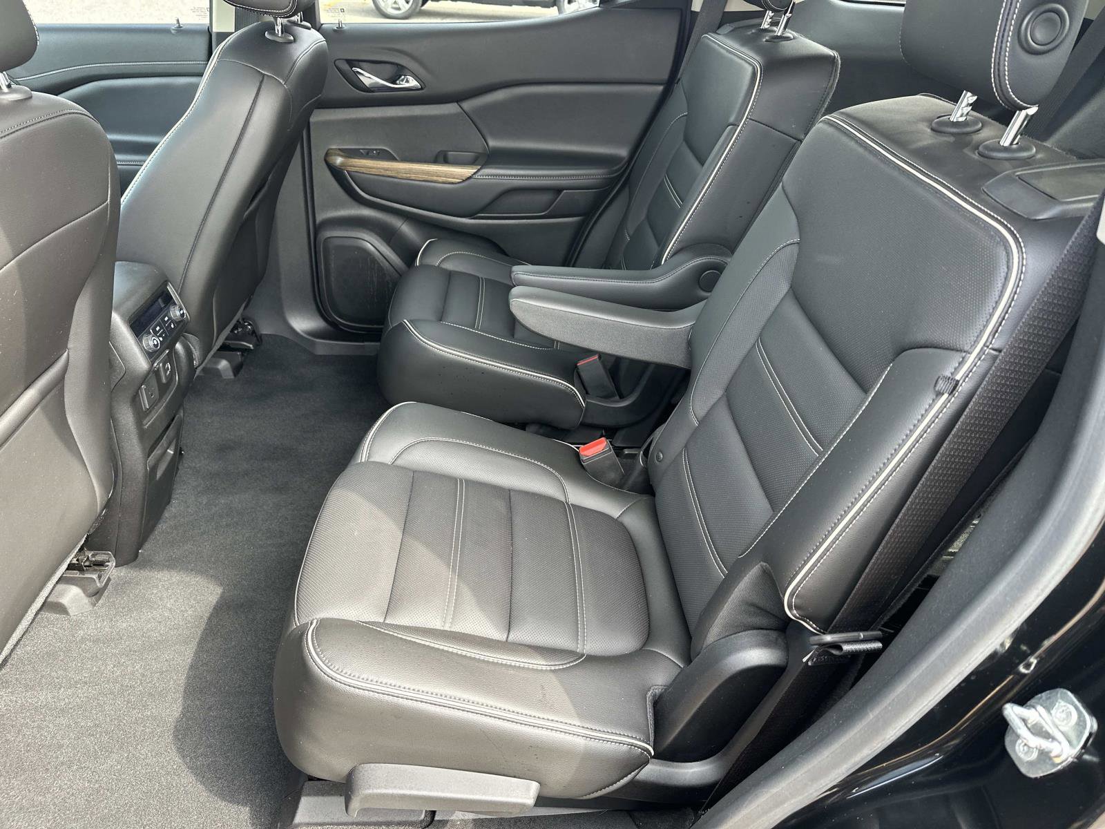 Certified 2019 GMC Acadia Denali w/ Technology Package AWD/4WD image 11