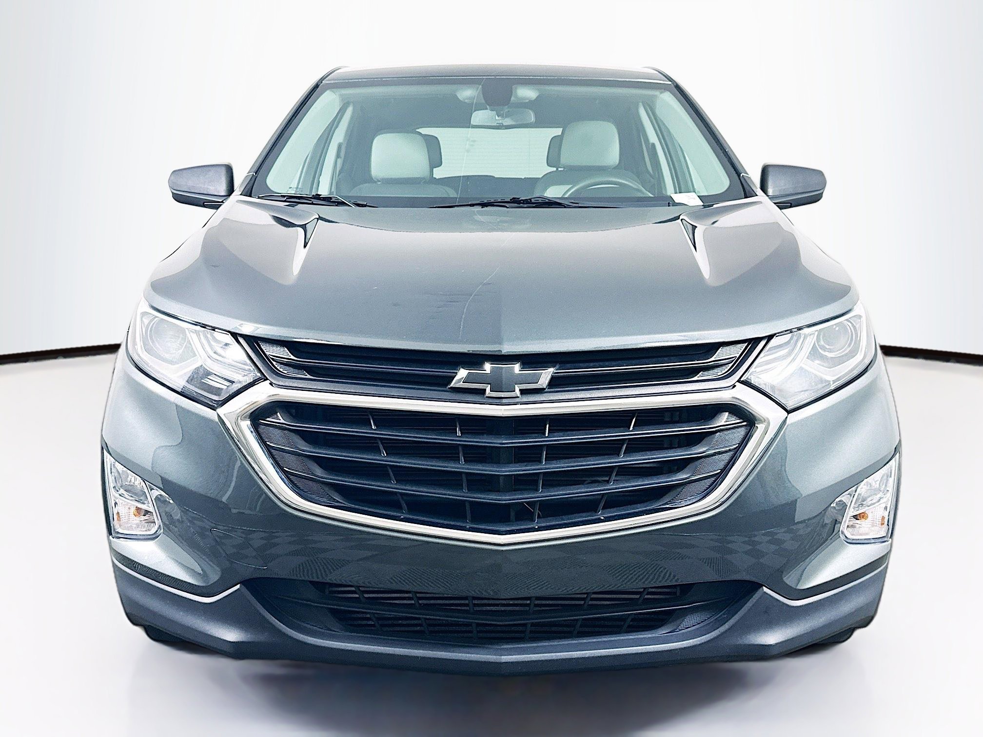 Used 2019 Chevrolet Equinox LS w/ LS Convenience Package image 2