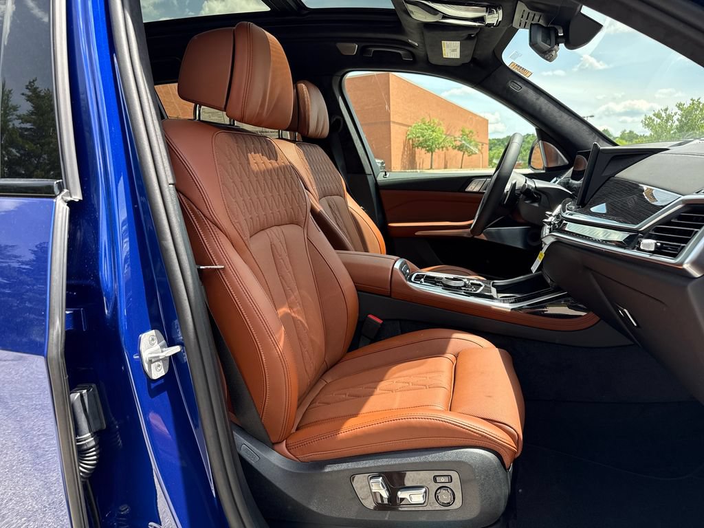 New 2027 BMW X7 M60i AWD/4WD image 30